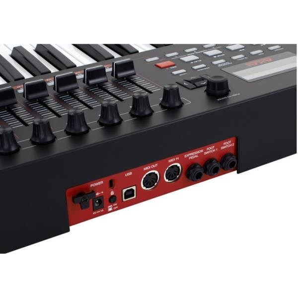 MIDI Клавіатура AKAI MPK261