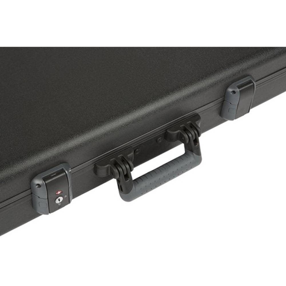 Кейс для бас-гітари Fender Deluxe Molded Bass Case Black