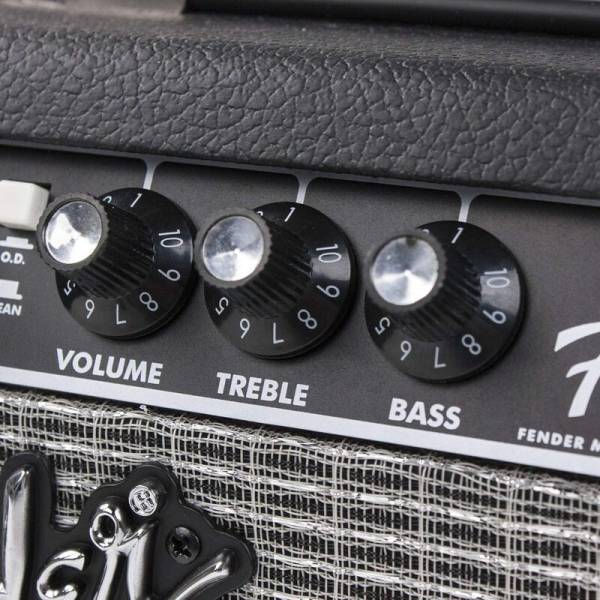 Гітарний комбопідсилювач Fender Frontman 10G
