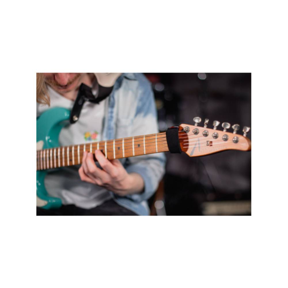 Демпфер GATOR GTR-FRETMUTELG-1BK - Guitar Fret Mute Black - Size Lg