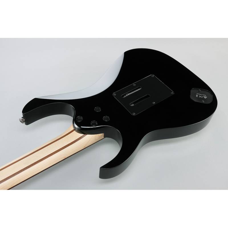 Электрогитара IBANEZ UV70P BK