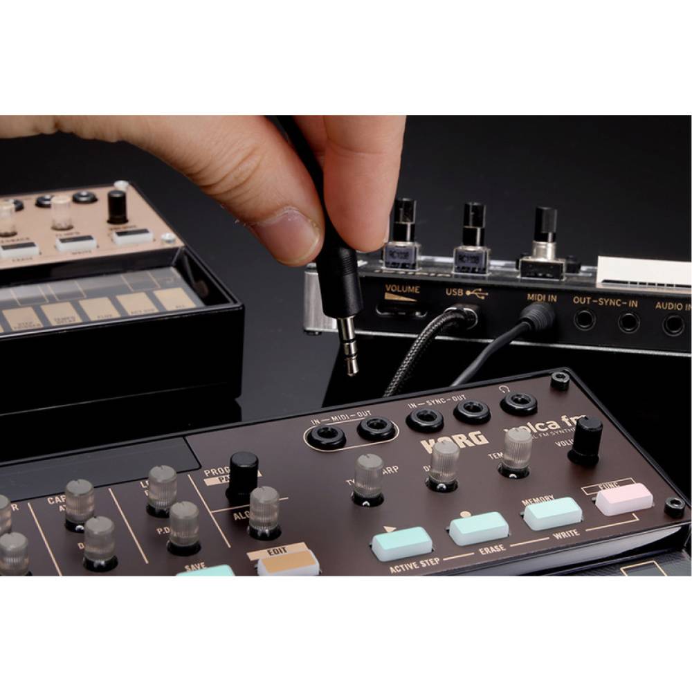 Синтезатор KORG VOLCA-FM2