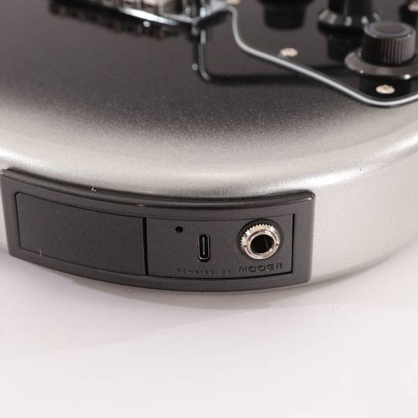 Электрогитара MOOER GTRS Professional P801 (Dark Silver)