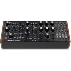 Синтезатор  MOOG LABYRINTH