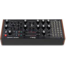 Синтезатор  MOOG LABYRINTH