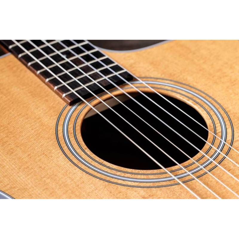 Электроакустическая гитара TAYLOR GUITARS 214CE-N
