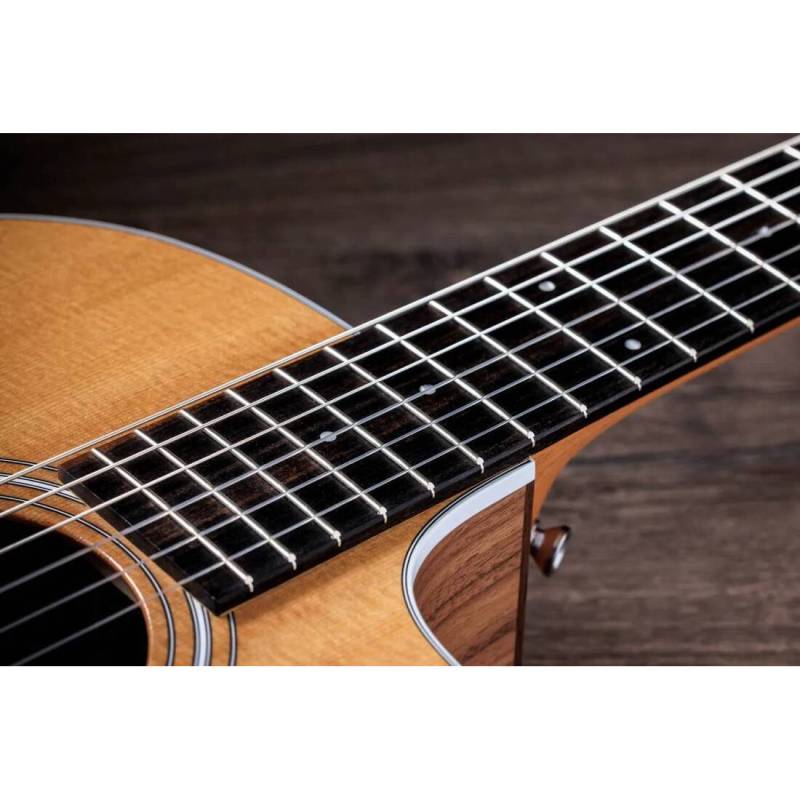 Электроакустическая гитара TAYLOR GUITARS 214CE-N