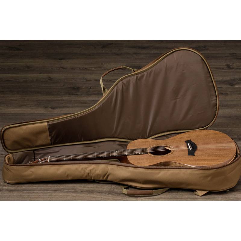 Электроакустическая гитара TAYLOR GUITARS ACADEMY 22E