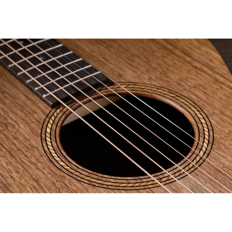 Электроакустическая гитара TAYLOR GUITARS ACADEMY 22E