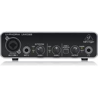 Аудиоинтерфейс Behringer UMC22