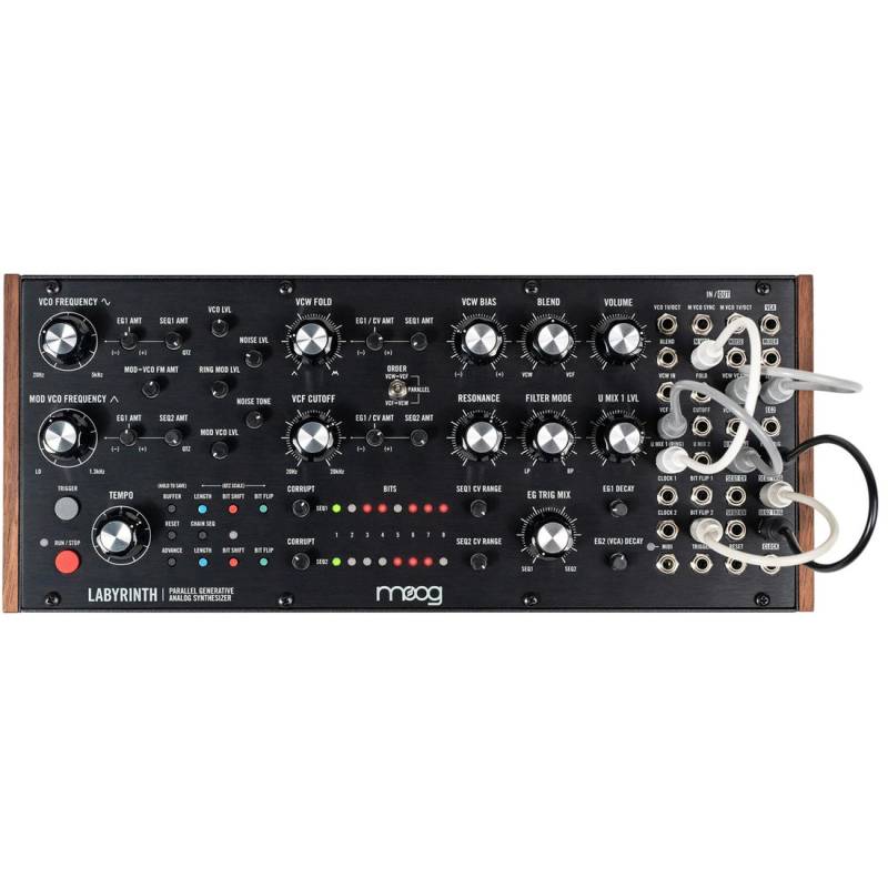 Синтезатор  MOOG LABYRINTH