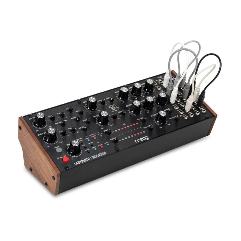 Синтезатор  MOOG LABYRINTH