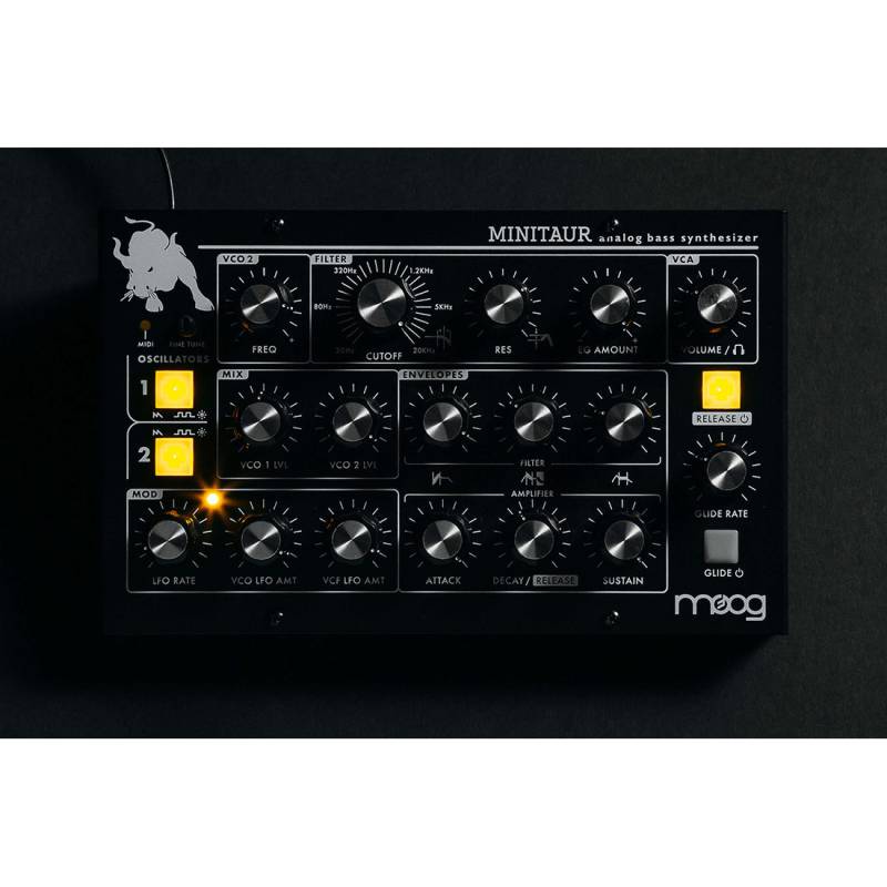 Синтезатор аналоговый  MOOG MINITAUR