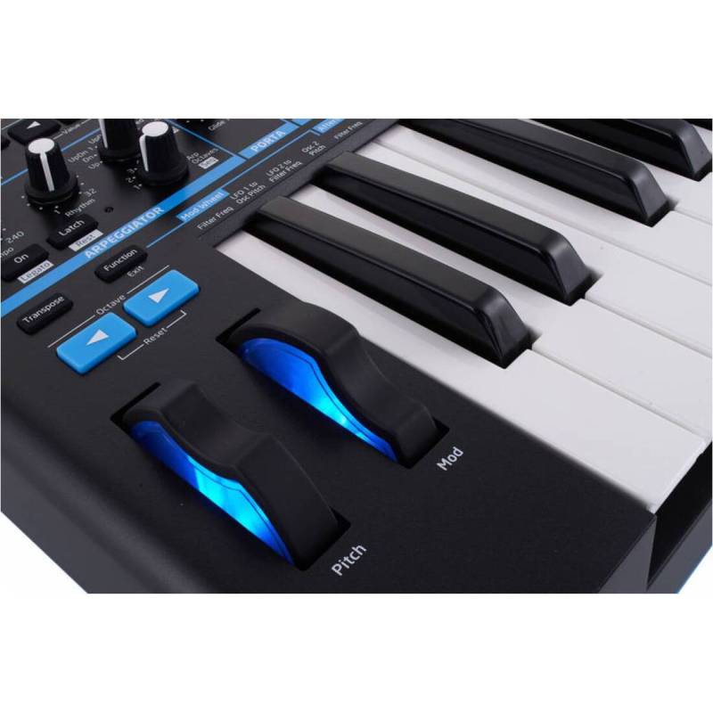 Синтезатор аналоговый Novation Bass Station II