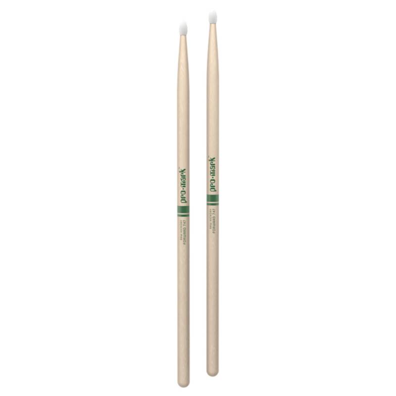 Барабанні палички Promark CLASSIC FORWARD 747N Raw Hickory
