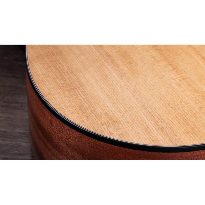 Электроакустическая гитара TAYLOR GUITARS 150ce