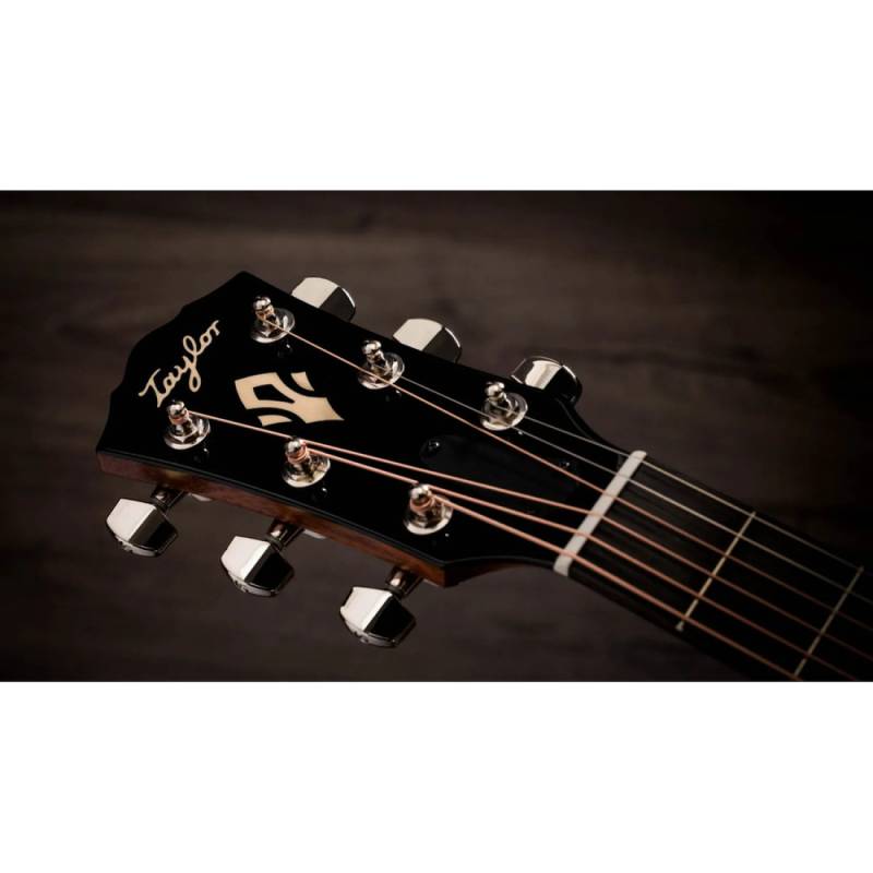 Электроакустическая гитара TAYLOR GUITARS Gold Label 517e Blacktop