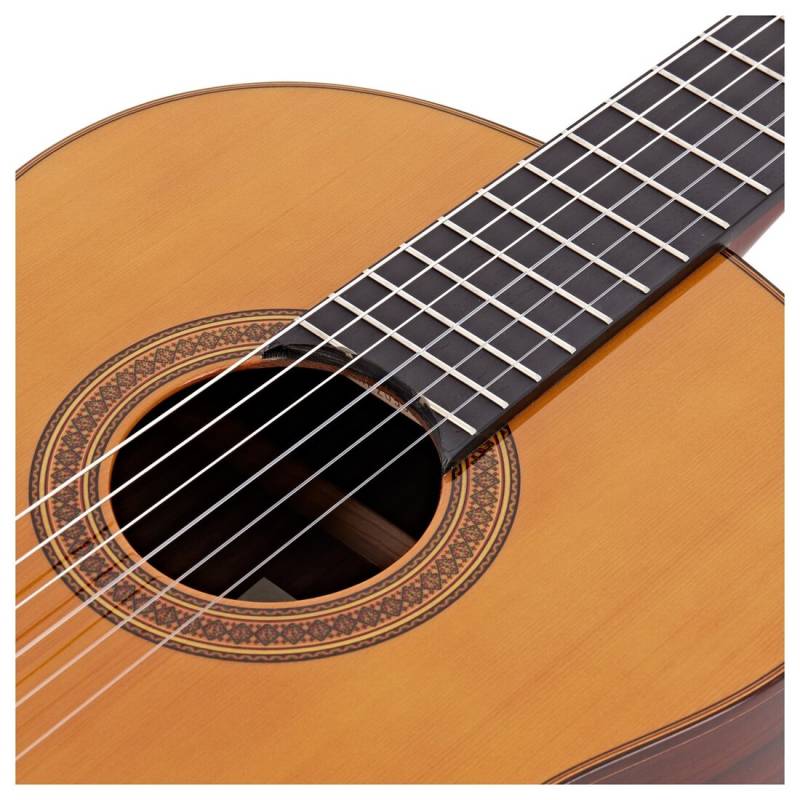 Классическая гитара Yamaha CG182C