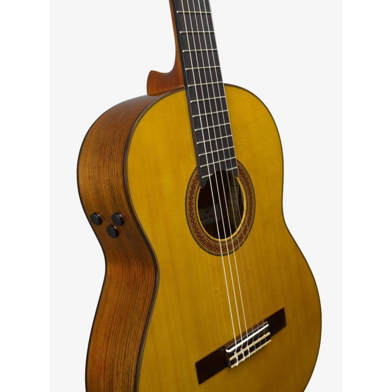 Класична гітара YAMAHA CG-TA TransAcoustic