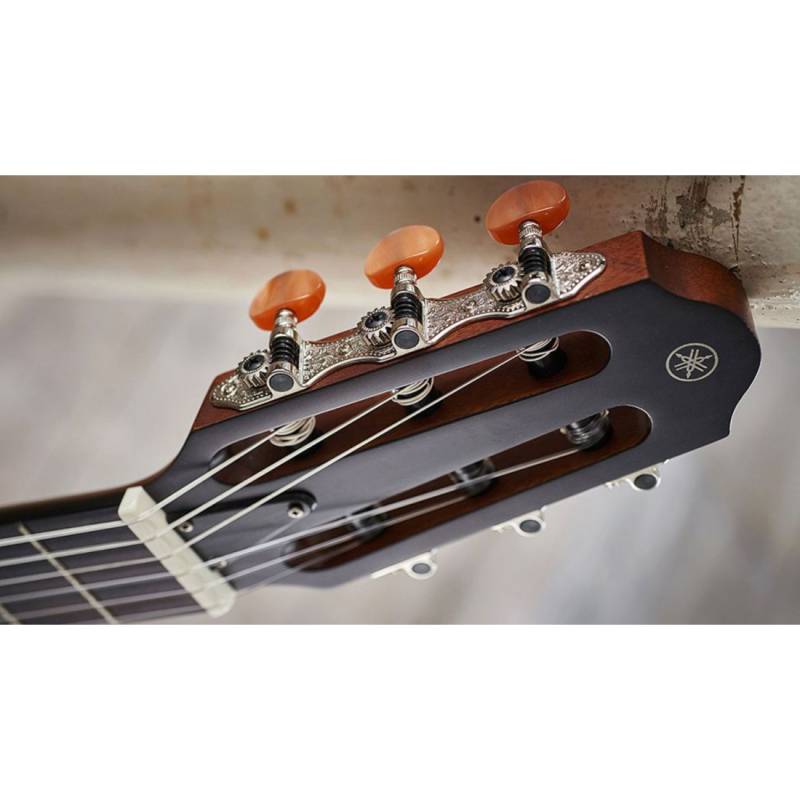 Silent гитара Yamaha SLG200N (Crimson Red Burst)