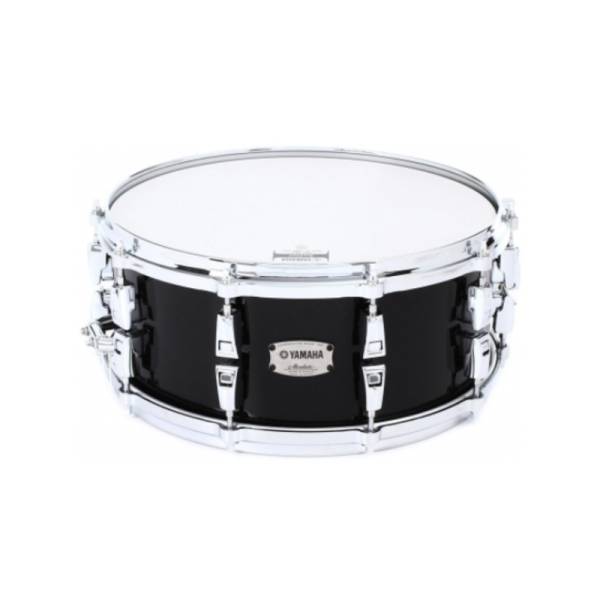 Малый барабан YAMAHA Absolute Hybrid Maple Snare 14" (Solid Black)