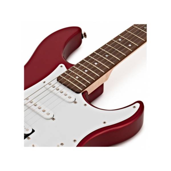 Электрогитара YAMAHA PACIFICA 012 (Red Metallic)